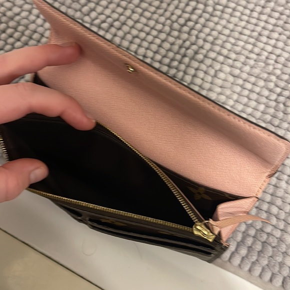 Authentic Louis Vuitton Emilie Wallet - Picture 4 of 10